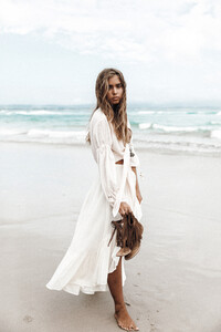 Layer-Boots-Editorial-by-Mel-Carrero-Featuring-Spell-The-Gypsy-Collective-32.jpg