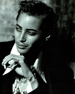 Lindbergh_Vogue_Italia_February_1991_06.thumb.png.d8d71f6d415cfe7dd382d286ae90eaef.png