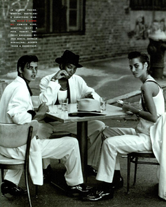 Lindbergh_Vogue_Italia_February_1991_10.thumb.png.13f62d7dbaf5ca04af79d36fb2b637f9.png