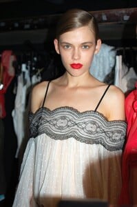 Lover_Backstage_DSC_0239frockwriter.thumb.jpg.bf2572fc8766bcc461835a25618c9923.jpg