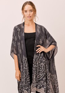 Lovestitch-black-paisley-kimono-3_2048x2048.jpg