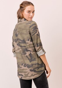 Lovestitch_Camo_Butttondown_Shirt_5_2048x2048.jpg