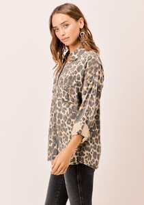 Lovestitch_Cheetah_Buttondown_4_2048x2048.jpg