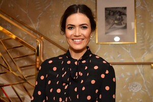 Mandy-Moore---Glamour-x-Tory-Burch-Women-To-Watch-Lunch-01.thumb.jpg.88fa3f167048409b1dfbb298ac9d43cf.jpg