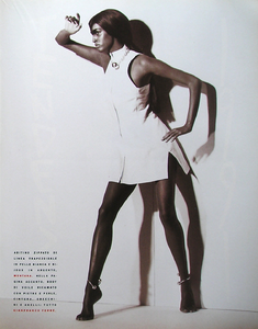 Meisel_Vogue_Italia_January_1991_04.thumb.png.14dfa70b41d0e7bc6011b6bc416ae7d2.png