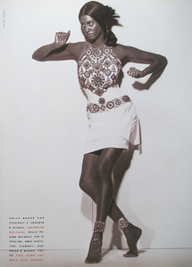 Meisel_Vogue_Italia_January_1991_12.thumb.png.2c4a0efef52afcba4a0cbf80a72768a7.png