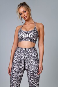 Safari_Leggings_Front_Lilia_Cropped.thumb.jpg.fc0a944a4163450bada6c3d78ff33ea4.jpg