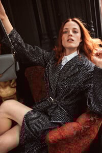 VOGUE_190702_SAKS_SECURITY-CHECK_SHOT-28-Prada_0078.thumb.jpg.a109b2778cccc4169a0e2610e7ad8fa0.jpg