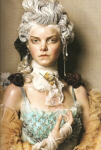 VogueITSuppl_March2005_Couture_008.JPG