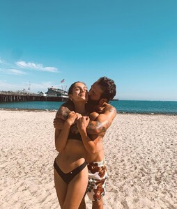 alyssalynch_70184041_731758357288277_5015264682139771126_n.jpg