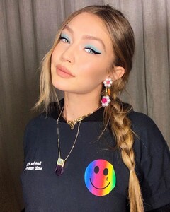 cgonzalezbeauty_71109788_1295107057325761_2967631686711824353_n.jpg