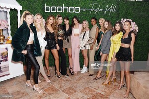 charly-jordan-iskra-lawrence-kara-del-toro-jessica-serfaty-mackinley-picture-id1180903433.jpg