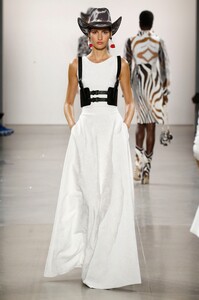 chiara-boni-s20-05.thumb.jpg.12bfc04658e9441c272f54d38472dedb.jpg