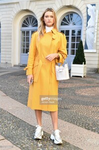 chloe-lecareux-attends-the-tods-show-at-milan-fashion-week-201920-on-picture-id1131328024.jpg