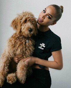 goldenbarbie_72405859_2069669879801014_2261785380590774407_n.jpg