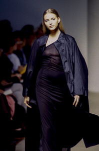 jil-sander-ss-1993-3.thumb.jpg.badcfb603a44e87cfca0c2a5c23cb3c7.jpg