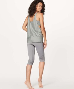 lululemon-heart-opener-tank-taryn-toomey-collection-misty-moss-029964-163251.jpg