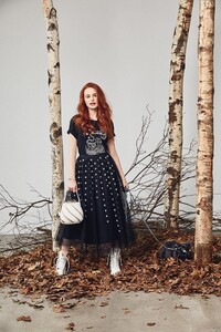 madelaine-petsch-cosmopolitan-magazine-october-2019-2.jpg