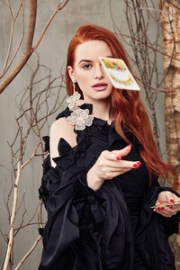 madelaine-petsch-cosmopolitan-magazine-october-2019-4.jpg