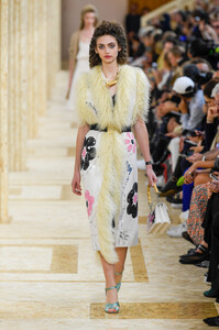 miu-miu-rtw-spring-2020-paris-fashion-week-pfw-024.jpg