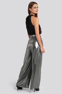 nakd_high_waist_front_pleat_wide_leg_pants_1018-003953-0014_04d.thumb.jpg.8f2daed2c88c28452f5f0539512cc352.jpg