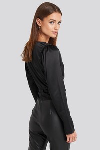nakd_sweetheart_neck_wrap_blousre_1018-003861-3086_02b.thumb.jpg.ec832ae9b76042c88d7f25a82883fa2e.jpg