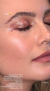 nikkideroest_13102019000902.jpg