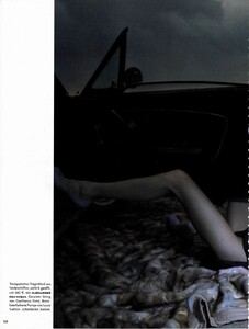 popp_VogueDE_2005-05_022.jpg