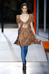 preen_by_thornton_bregazzi_rtw_fall_2019_ars_04.thumb.jpg.4954e091b5f9f70cb2b68eea8d4c324d.jpg