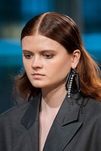 tibi-clp-rs20-5620.thumb.jpg.546134c164b2579ac7bc4324cdce142f.jpg
