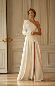 v-Alina2.thumb.jpg.7c38f1b3e626db706a0021ed27757d0b.jpg