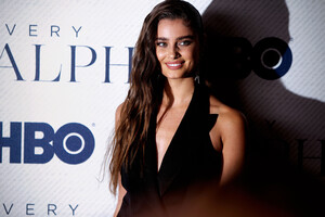 very-ralph-premiere-018-.thumb.jpg.53d6fc108efd968d1d37fe639f8268ea.jpg