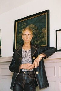 vogue_es_hires-146fea133add4eab8e5dd1e29b6a3bfc0f7.thumb.jpg.bf6f9a743d86a0c63a88002d3f9f0d94.jpg
