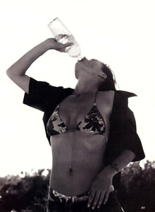 wildwildwet_bwco08.jpg