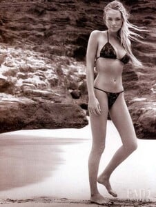 000000159395-amanda_marcum-fit.jpg