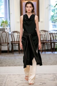 00001-Marina-Moscone-RTW-2020-Ready-To-Wear-Spring-2020.thumb.jpg.63a777ed7f02352d3e42c10aaa8a8ba4.jpg