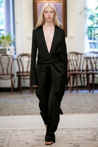 00008-Marina-Moscone-RTW-2020-Ready-To-Wear-Spring-2020.thumb.jpg.d0d98f4913a035d2ffd7c8a993f3f548.jpg