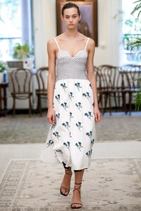 00009-Marina-Moscone-RTW-2020-Ready-To-Wear-Spring-2020.thumb.jpg.6f043e7373f143df26fd726fcb94b156.jpg