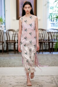 00022-Marina-Moscone-RTW-2020-Ready-To-Wear-Spring-2020.thumb.jpg.b1256fb8471a993720258587fe6f9dee.jpg