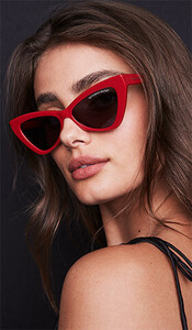 092719-280x480_SUNGLASSES_01.thumb.jpg.a8a7c773f3558a0b57470c07dca46bba.jpg