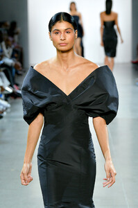 1004393855_AlietteRunwaySeptember2019NewYorkFashionsdoihiAMlmex.thumb.jpg.9b42ee3ce7560ce9f668754f829cc72a.jpg