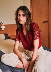 1027786722_ColetteBlousertcmli3bhfte4wncpnyij.thumb.jpg.6ac6ec116e33e2f5f42f857e68451ff3.jpg