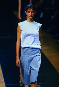 1034049135_jil-sander-ss-2000(1).thumb.jpg.9dce76b71a427a6630db7a76c5224728.jpg