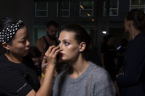 1046224896_NaeemKhanSpring2020Backstagegab6bXgxqyTx.thumb.jpg.cb7c0fba836626ba38594a6e10cc60e1.jpg