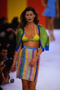 1086955941_carre-otis(7).thumb.jpg.e51c8057c9c2be0b0d48f5f65ff303a7.jpg