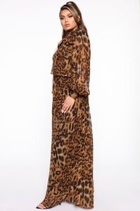 11-05-19_Studio_3_RM_RE_15-00-47_37__1824_Leopard_0574_JK.jpg