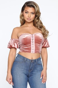 11-09-19_Studio_2_MA_JJ_12-51-49_57__IMA4477TN_Pink_1976__JD.jpg