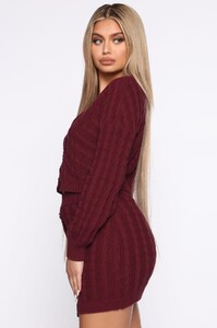 11-11-19_Studio_3_RM_RE_PR_13-46-56_38__80231_Burgundy_CC_0519_JK_RG.jpg