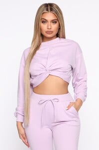 11-11-19_Studio_3_RM_RE_PR_14-17-07_47__T5031_Lavender_0847_NT.jpg