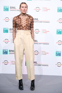 Dree+Hemingway+Run+Hunted+Photocall+14th+Rome+G8GuUXvahcax.jpg